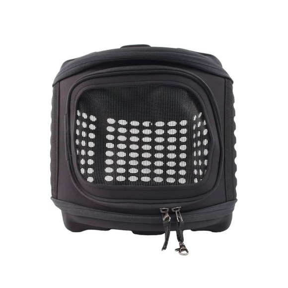 New Circular Shelled Perforate Lightweight Collapsible Transporter Pet Carrier - Picture 1 of 6